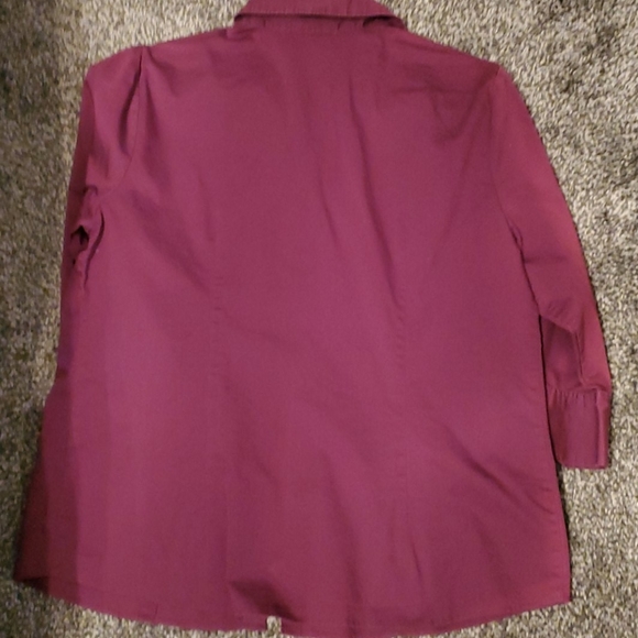 Deep burgundy dress shirt with 3/4 length arm - Picture 3 of 3
